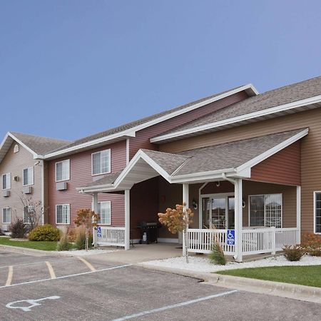 Paynesville Inn & Suites 외부 사진