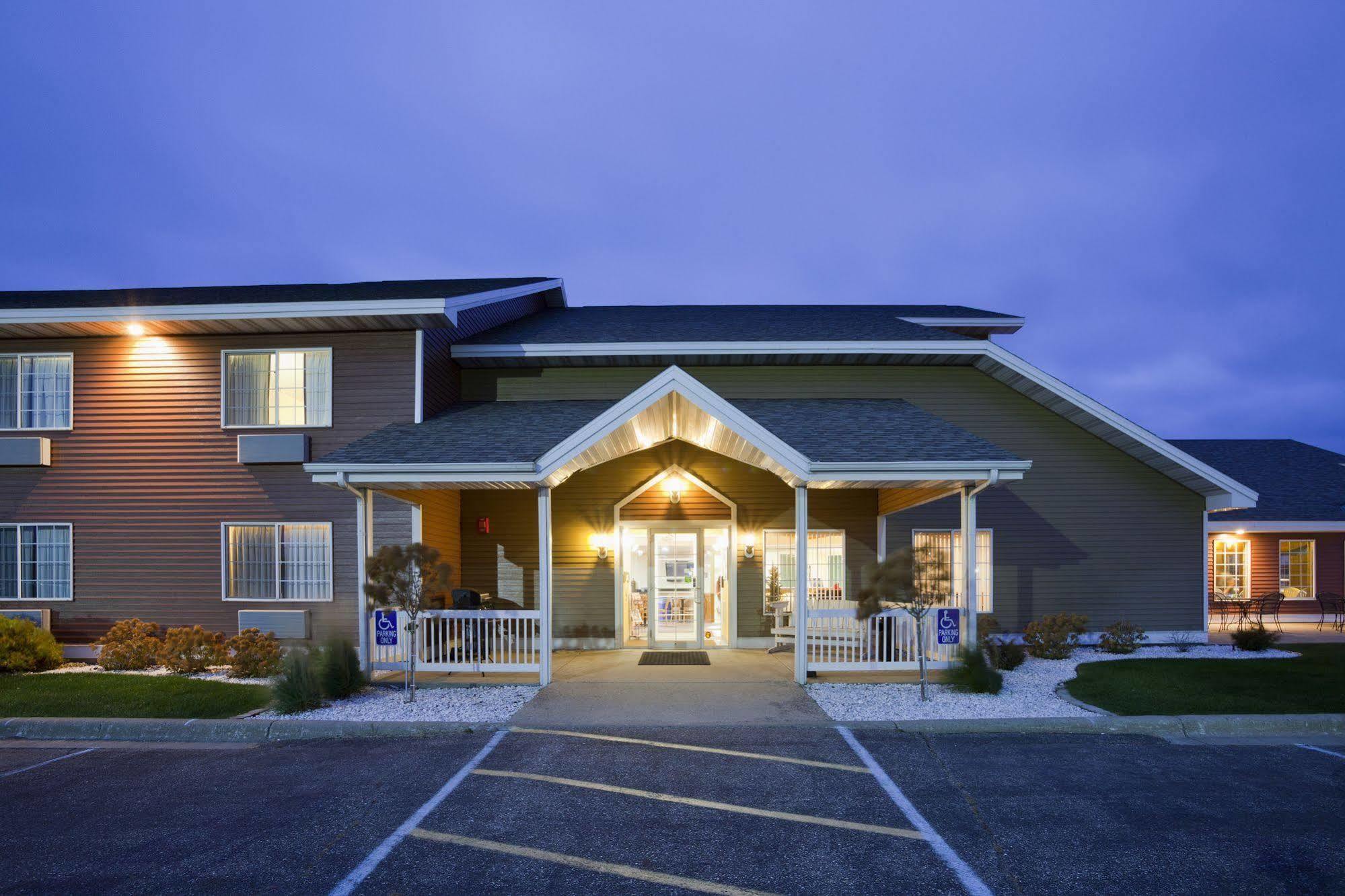 Paynesville Inn & Suites 외부 사진